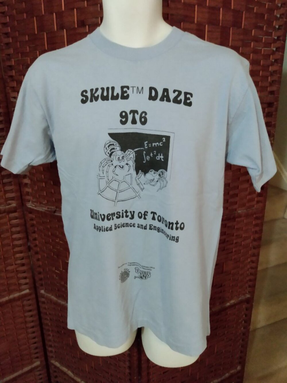Vintage 90s University Of Toronto T shirt Applied Sciences And Engineering Large